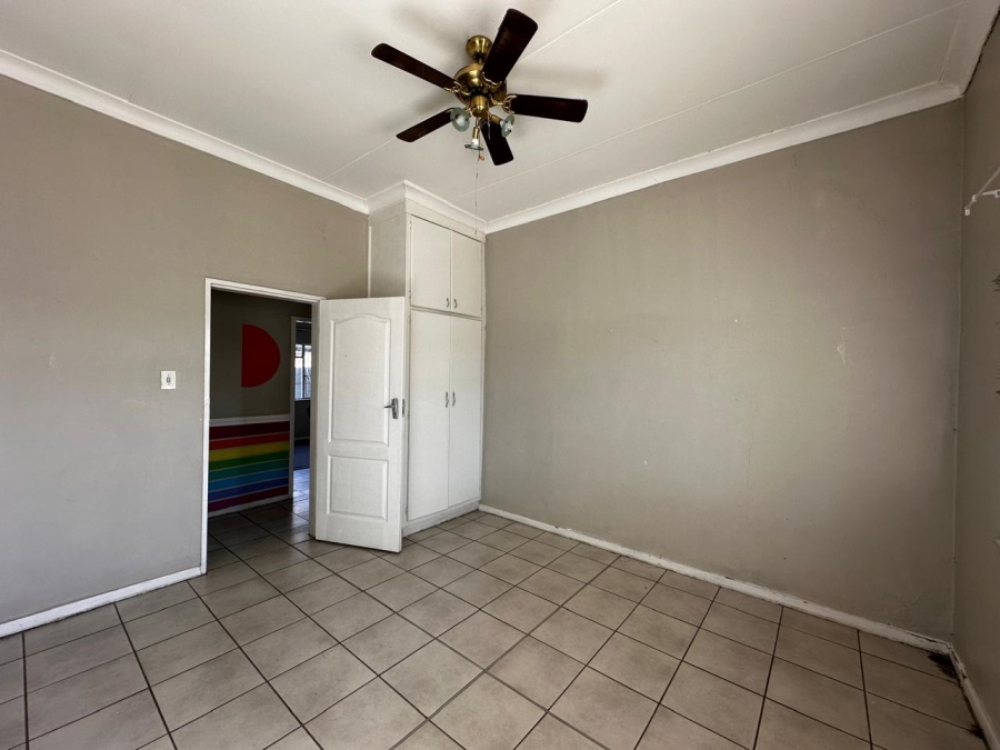 5 Bedroom Property for Sale in Park West Free State